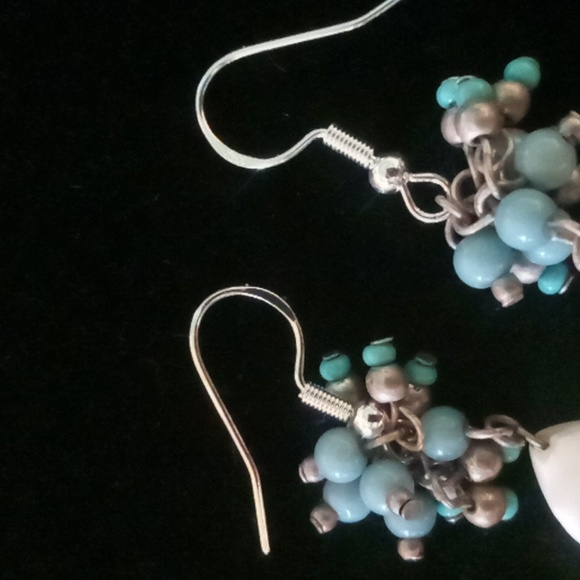 Sterling silver,mother of pearl & turquoise earrings. Stamped 925 - Picture 3 of 6